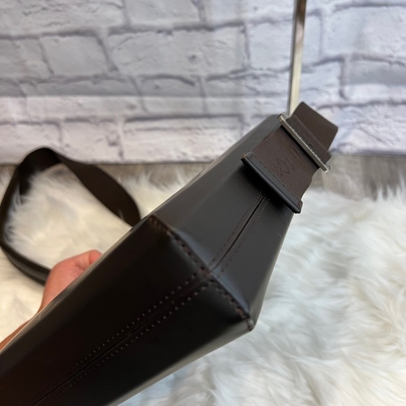 NEW ARRIVAL Louis Vuitton Bobby Shoulder Bag M46520 Monogram Glacé Crossbody - Picture 9 of 16